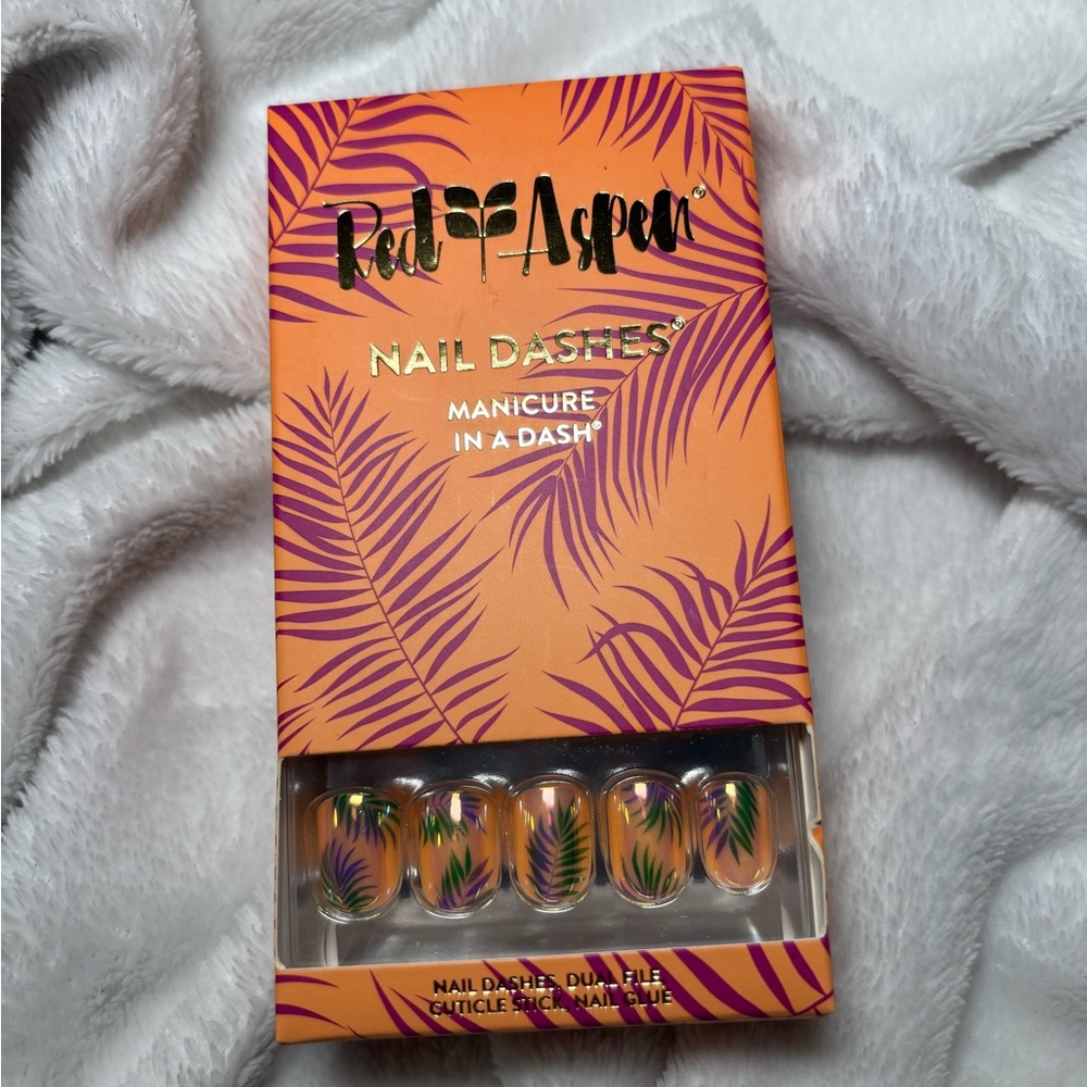 Red Aspen Nail Dashes- fabulous fronds fherna